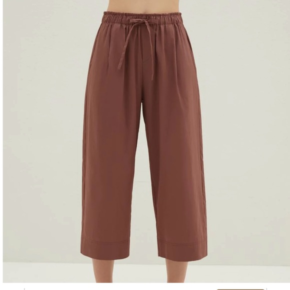 NWT Neiwai Cropped Pants - Picture 1 of 5
